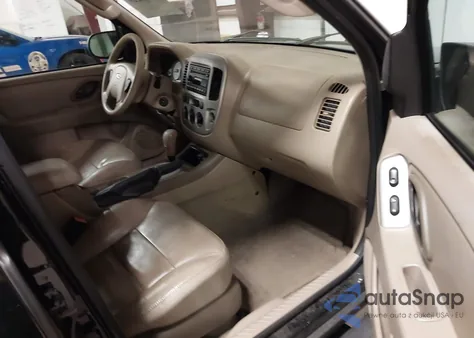 2006 Ford Escape Xlt/Xlt Sport from USA, damaged, VIN 1FMCU93166KC54458